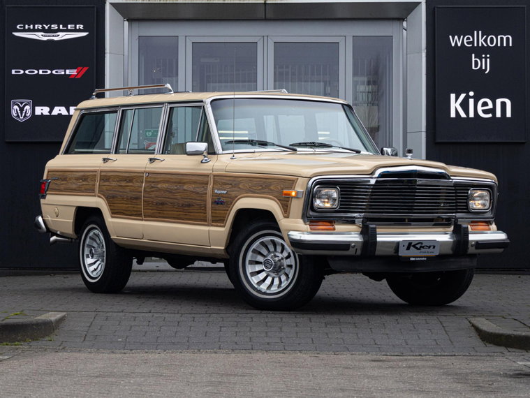 Jeep Wagoneer foto 1