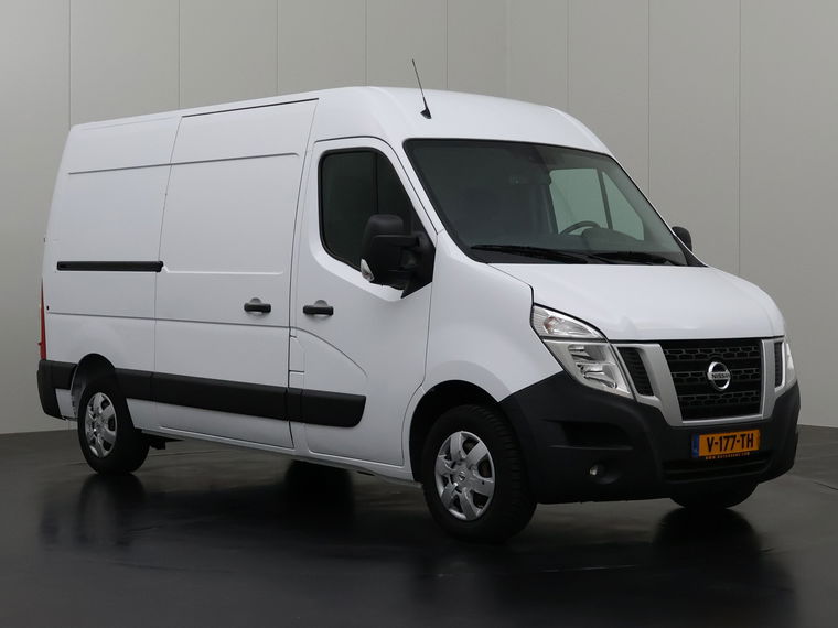 Nissan NV400