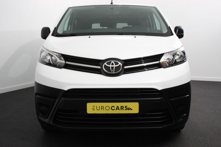 Toyota Proace Shuttle