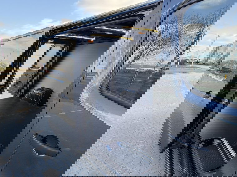 Nissan Primastar