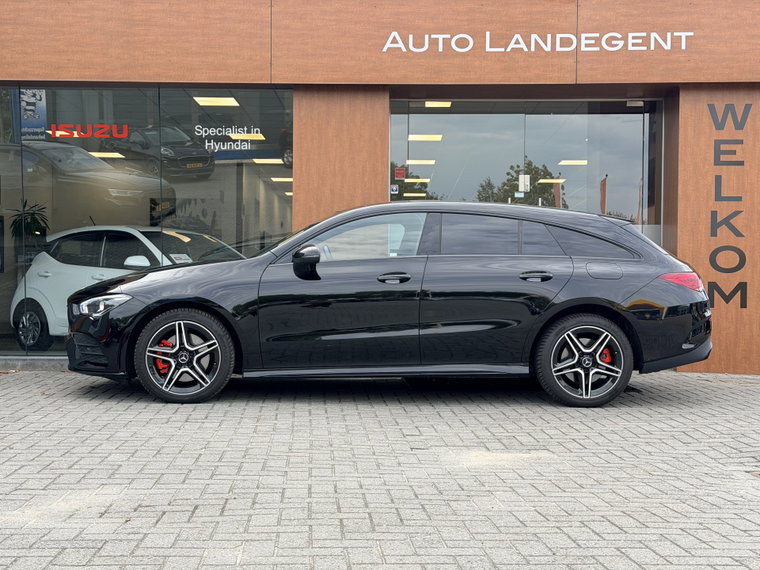 Mercedes-Benz CLA foto 1