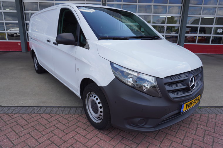 Mercedes-Benz Vito foto 1