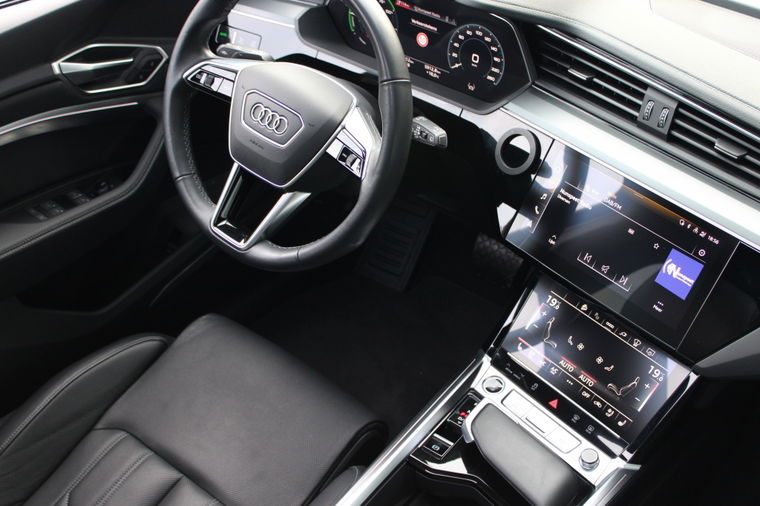 Audi Q8 e-tron