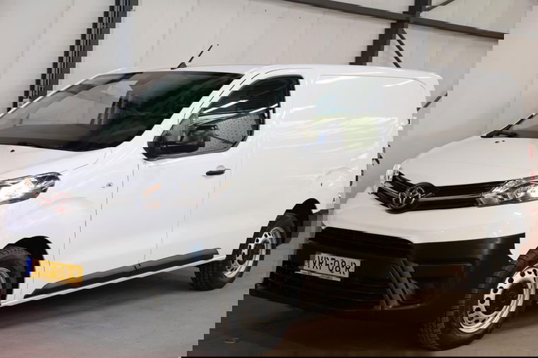 Toyota ProAce Worker