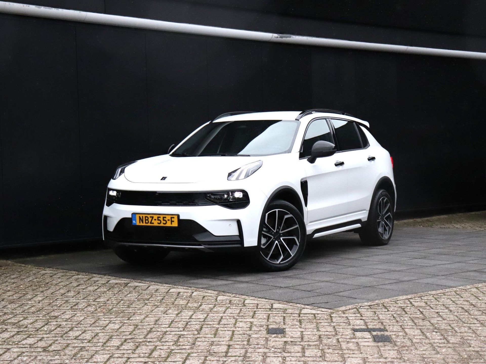Foto van Lynk & Co 01