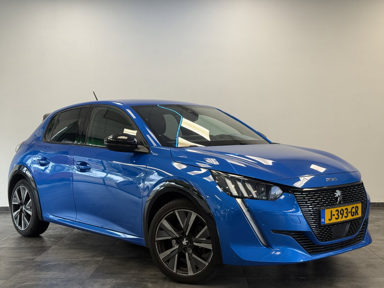 Peugeot 208 foto 1