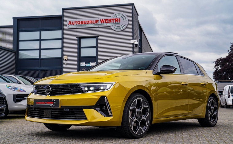 Opel Astra foto 1