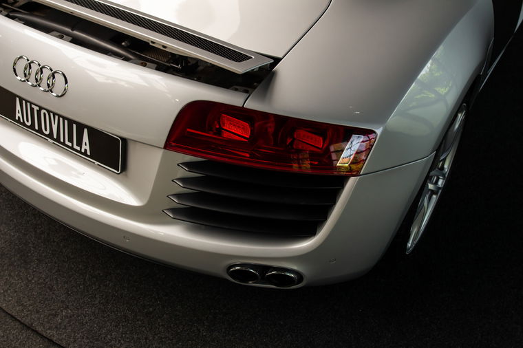 Audi R8