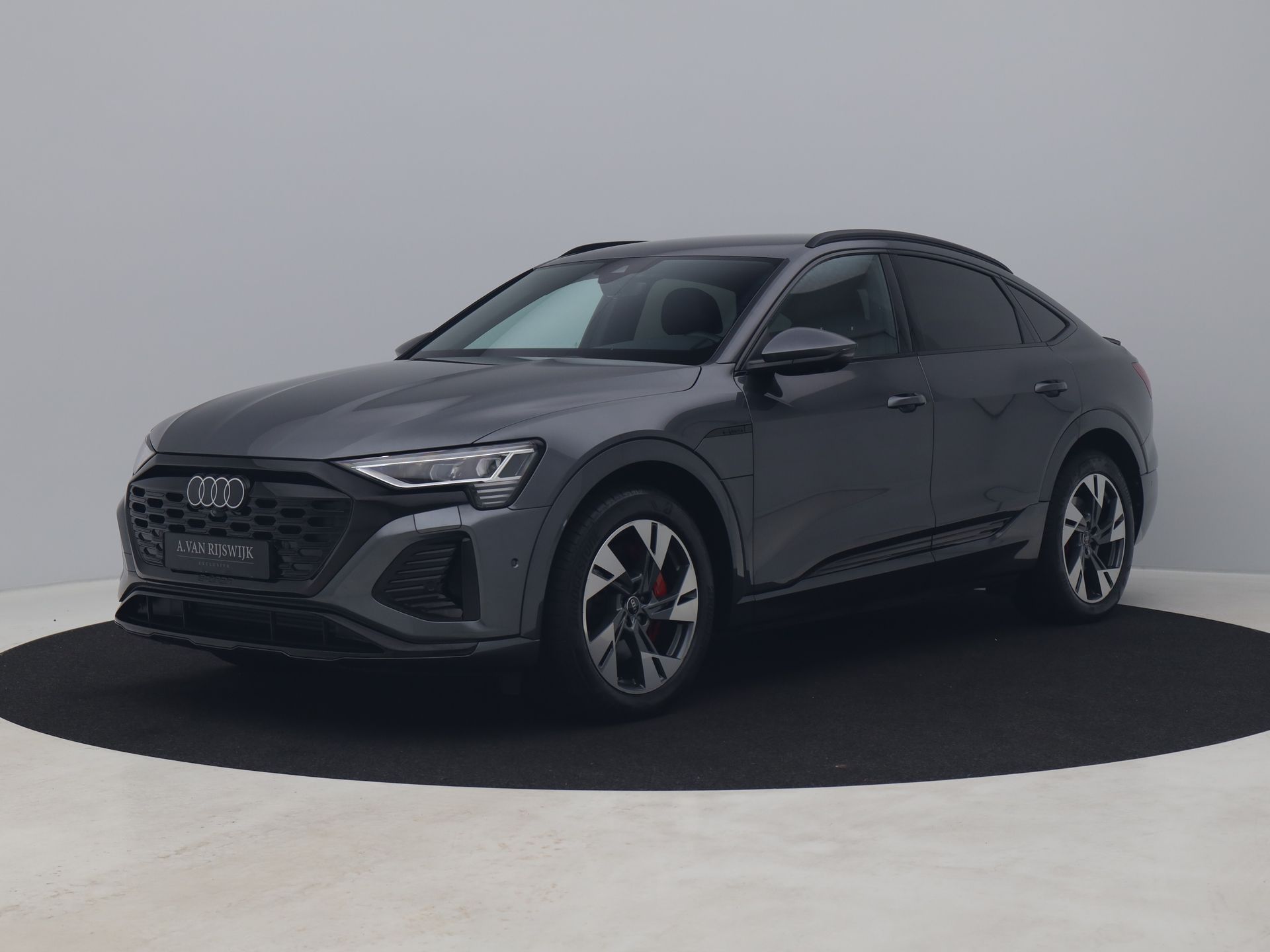 Foto van Audi Q8 Sportback e-tron