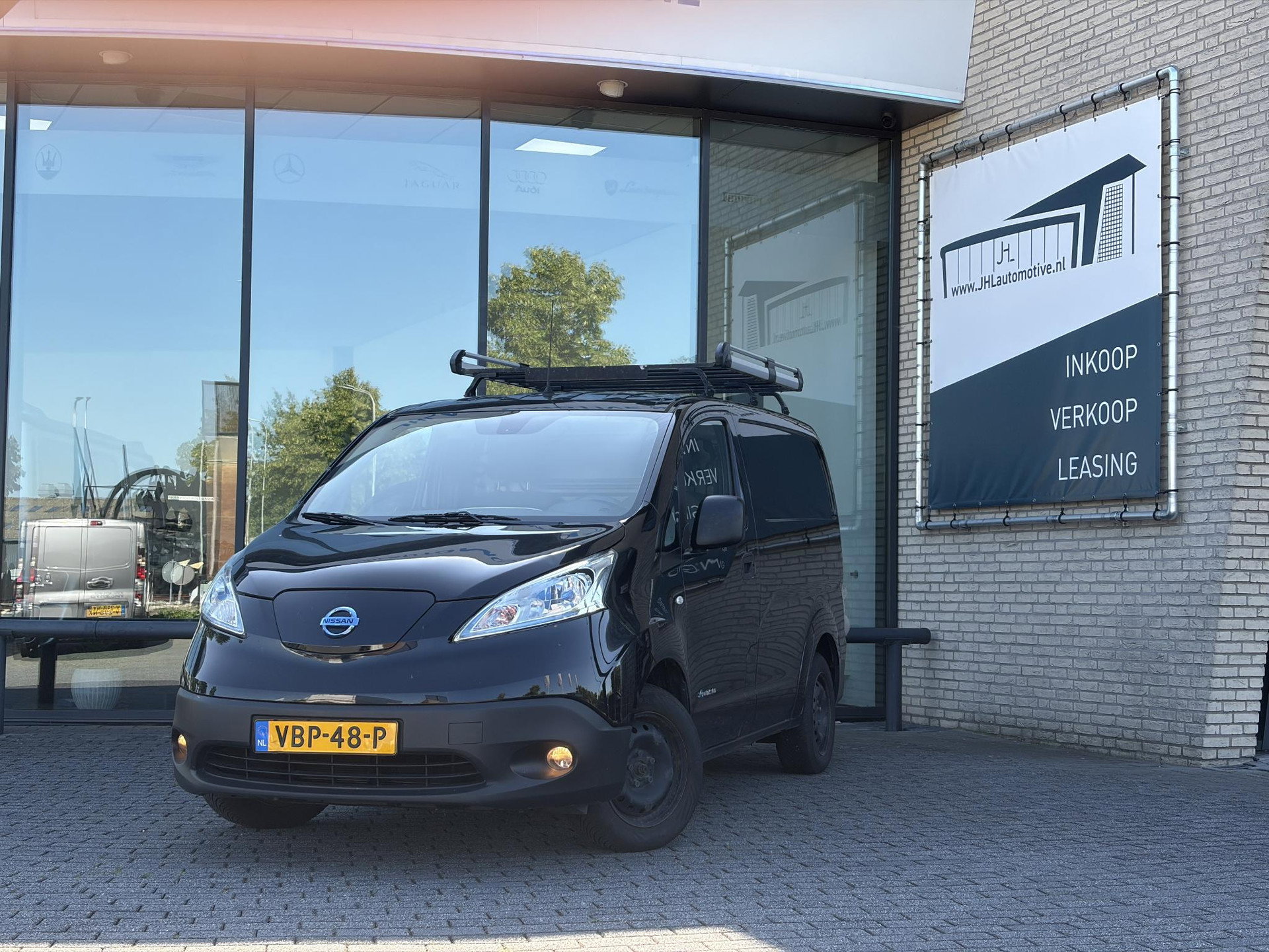 Foto van Nissan e-NV200