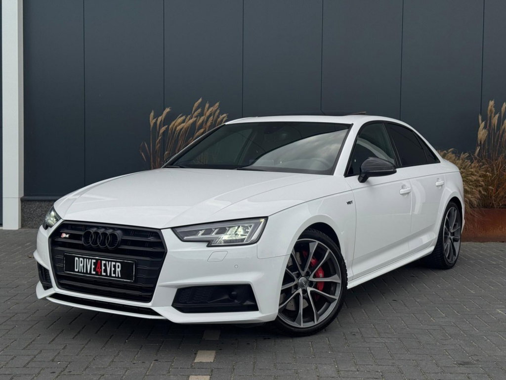Foto van Audi S4