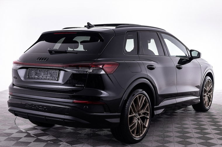 Audi Q4