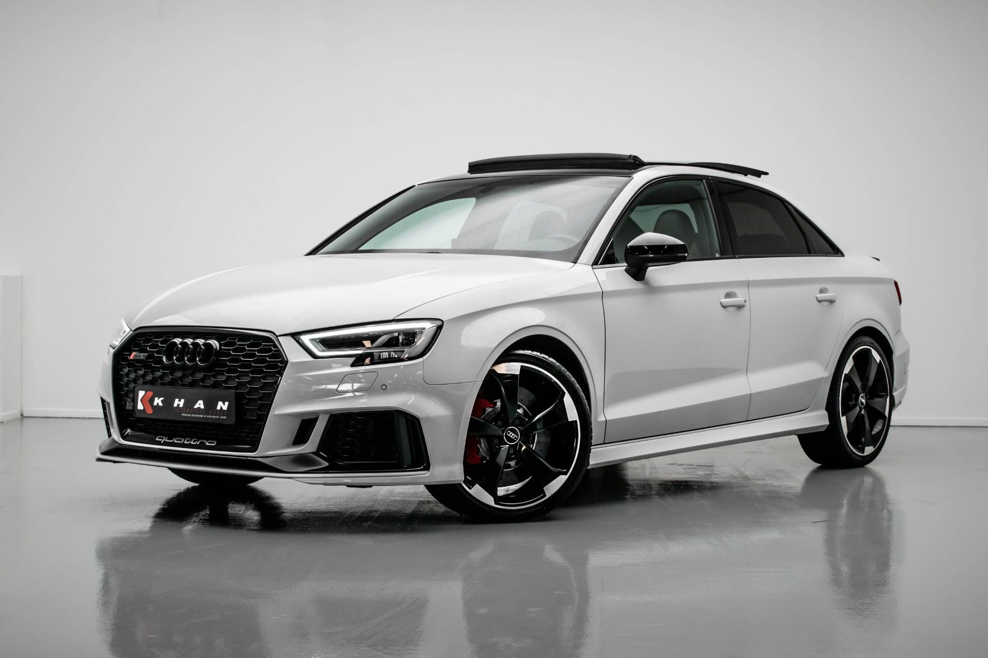 Foto van Audi RS3 Limousine