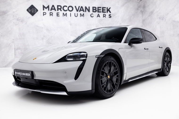 Foto van Porsche Taycan Cross Turismo