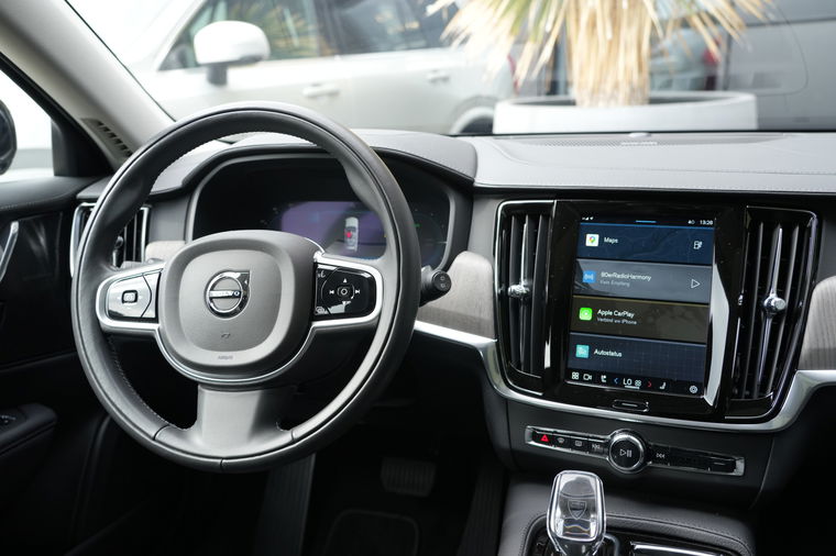 Volvo V90