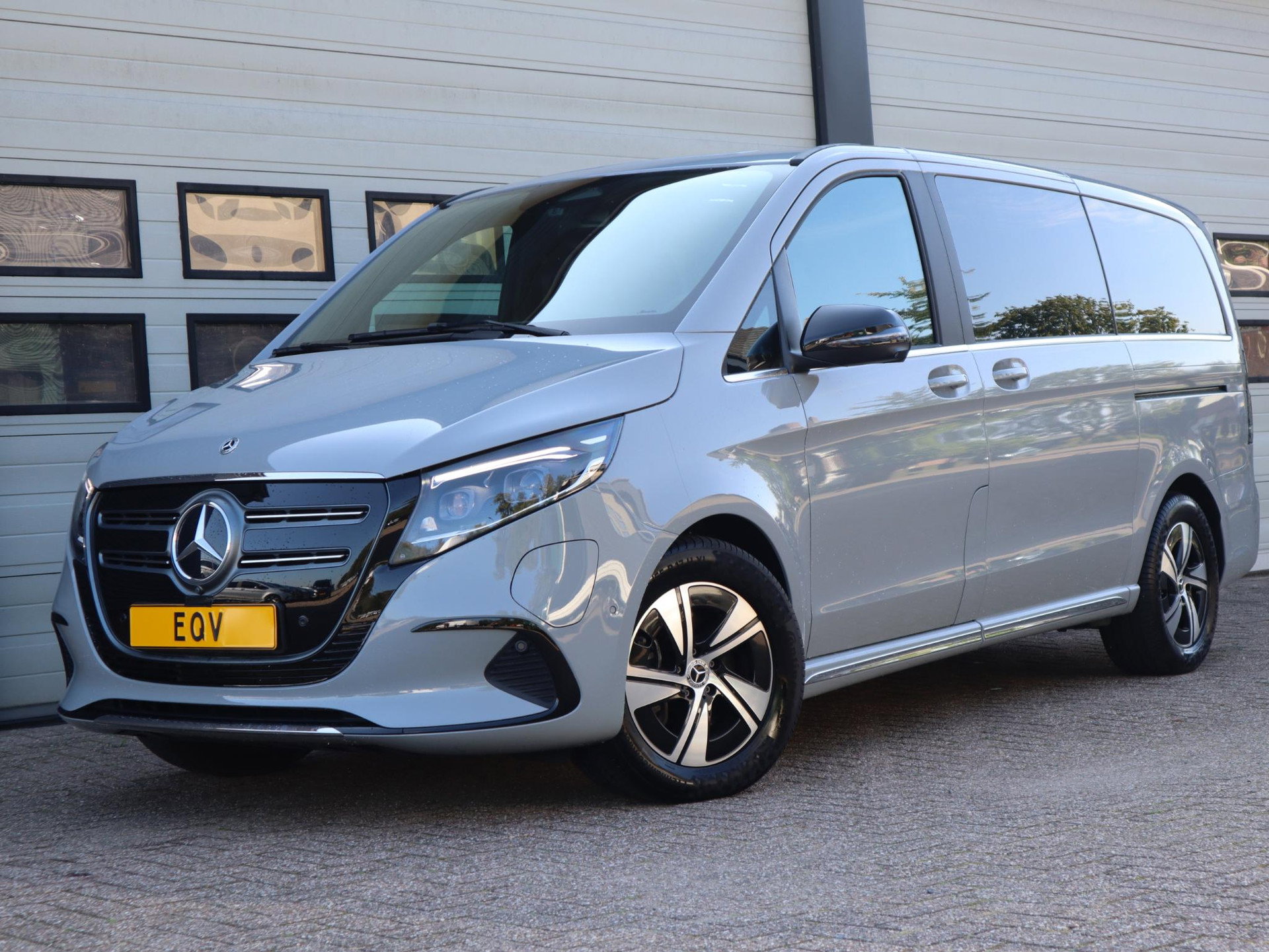 Foto van Mercedes-Benz EQV