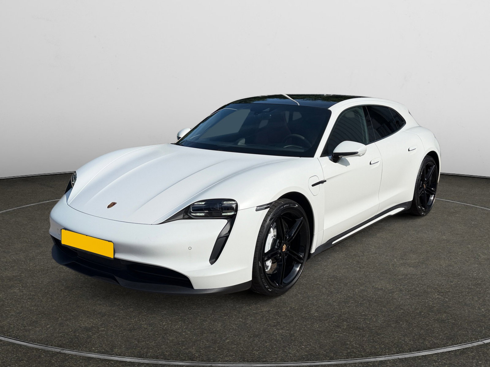 Foto van Porsche Taycan