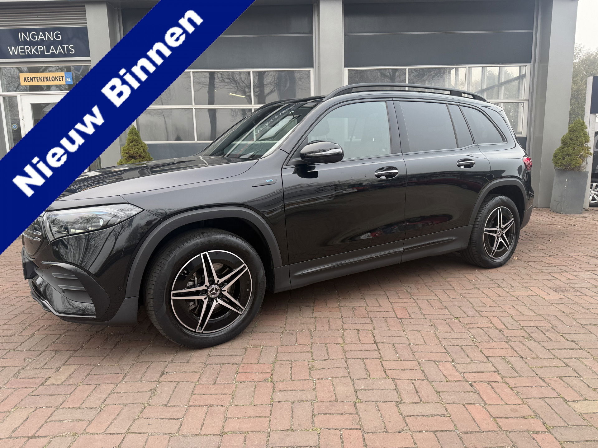 Foto van Mercedes-Benz EQB