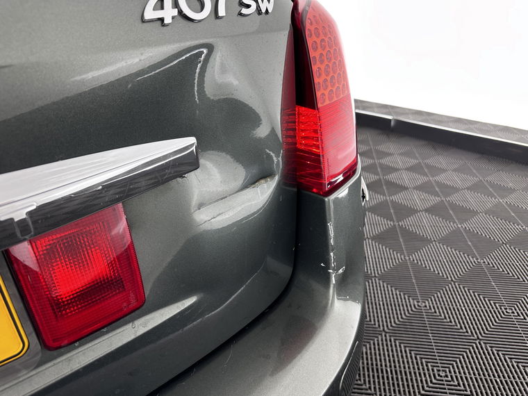 Peugeot 407