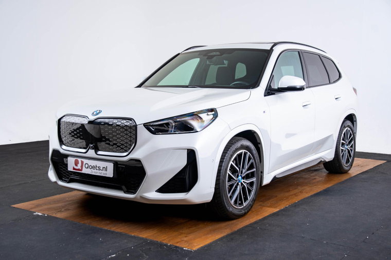 Foto van BMW iX1