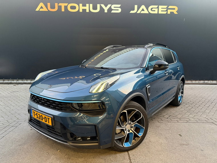 Lynk & Co 01 foto 1
