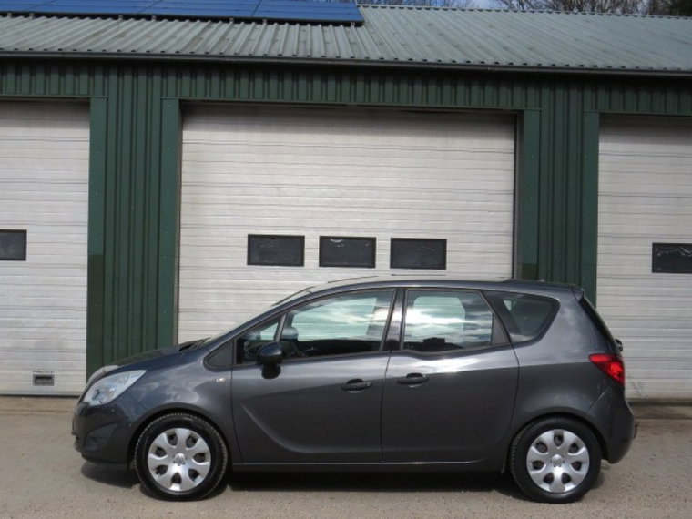 Opel Meriva foto 1