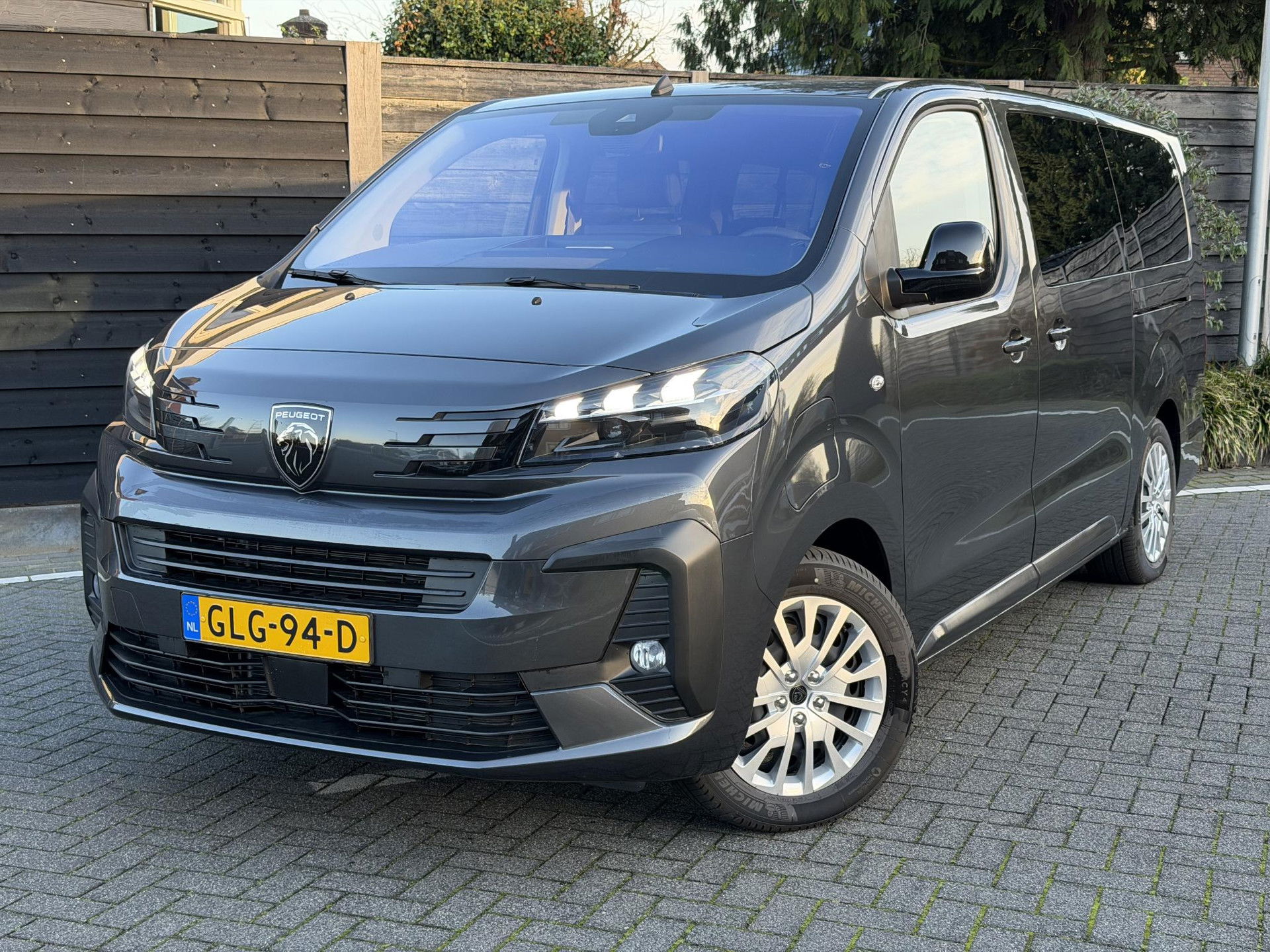 Foto van Peugeot e-Traveller