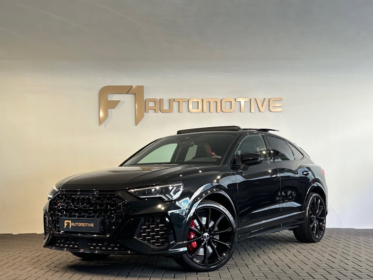 Foto van Audi RSQ3