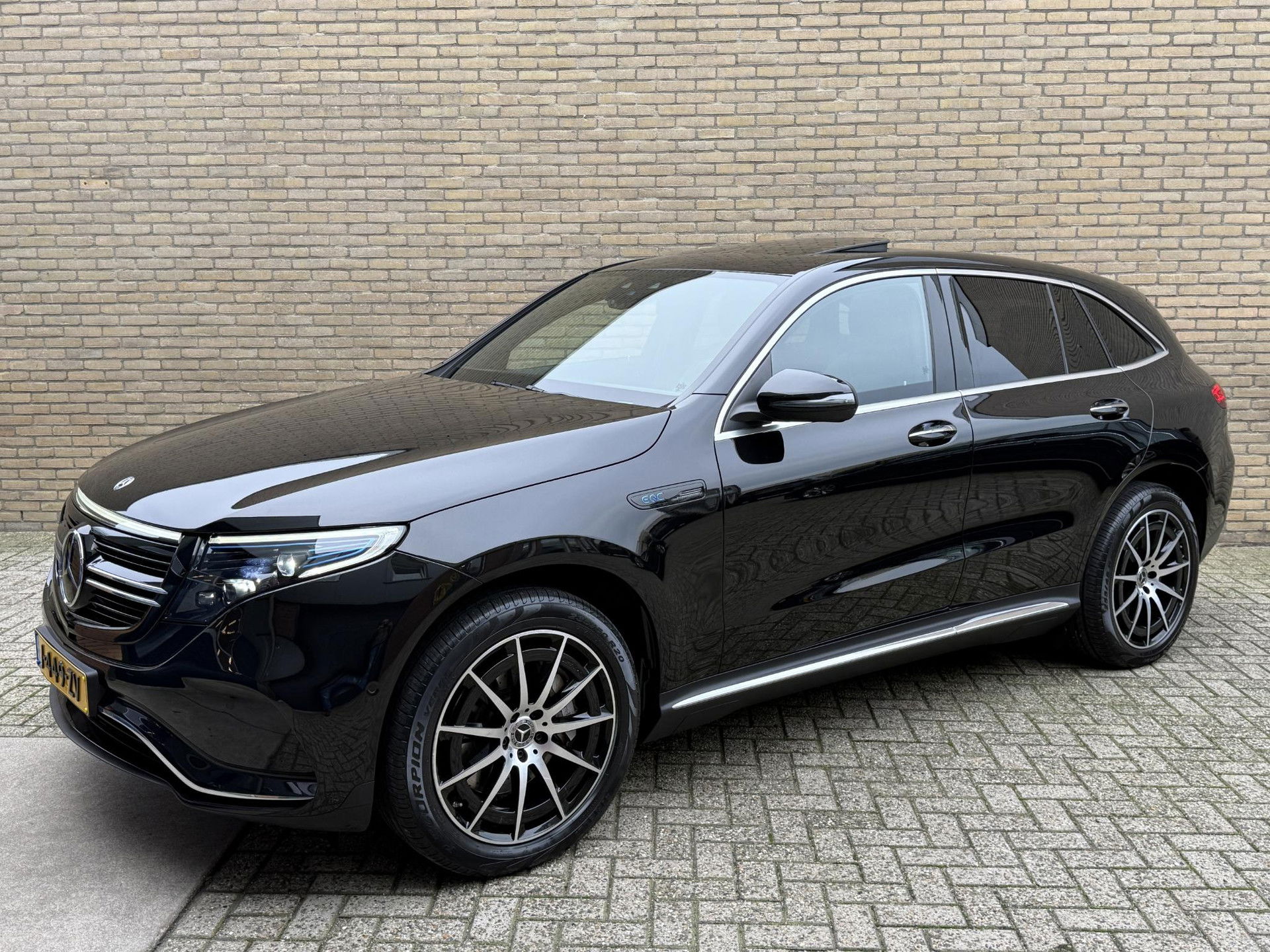 Foto van Mercedes-Benz EQC