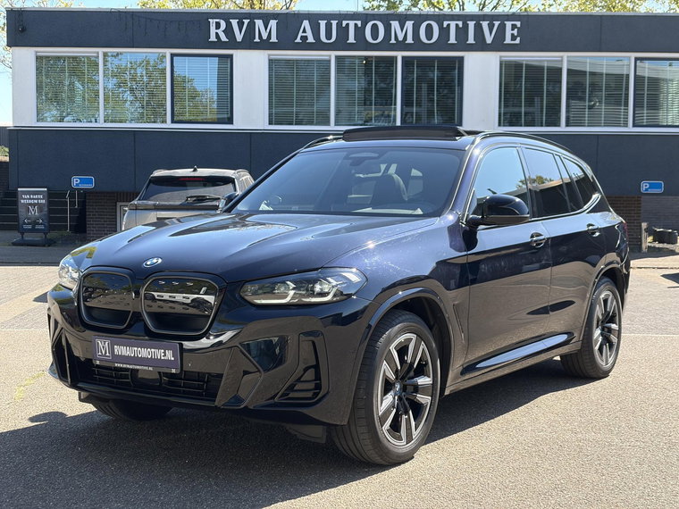 Foto van BMW iX3