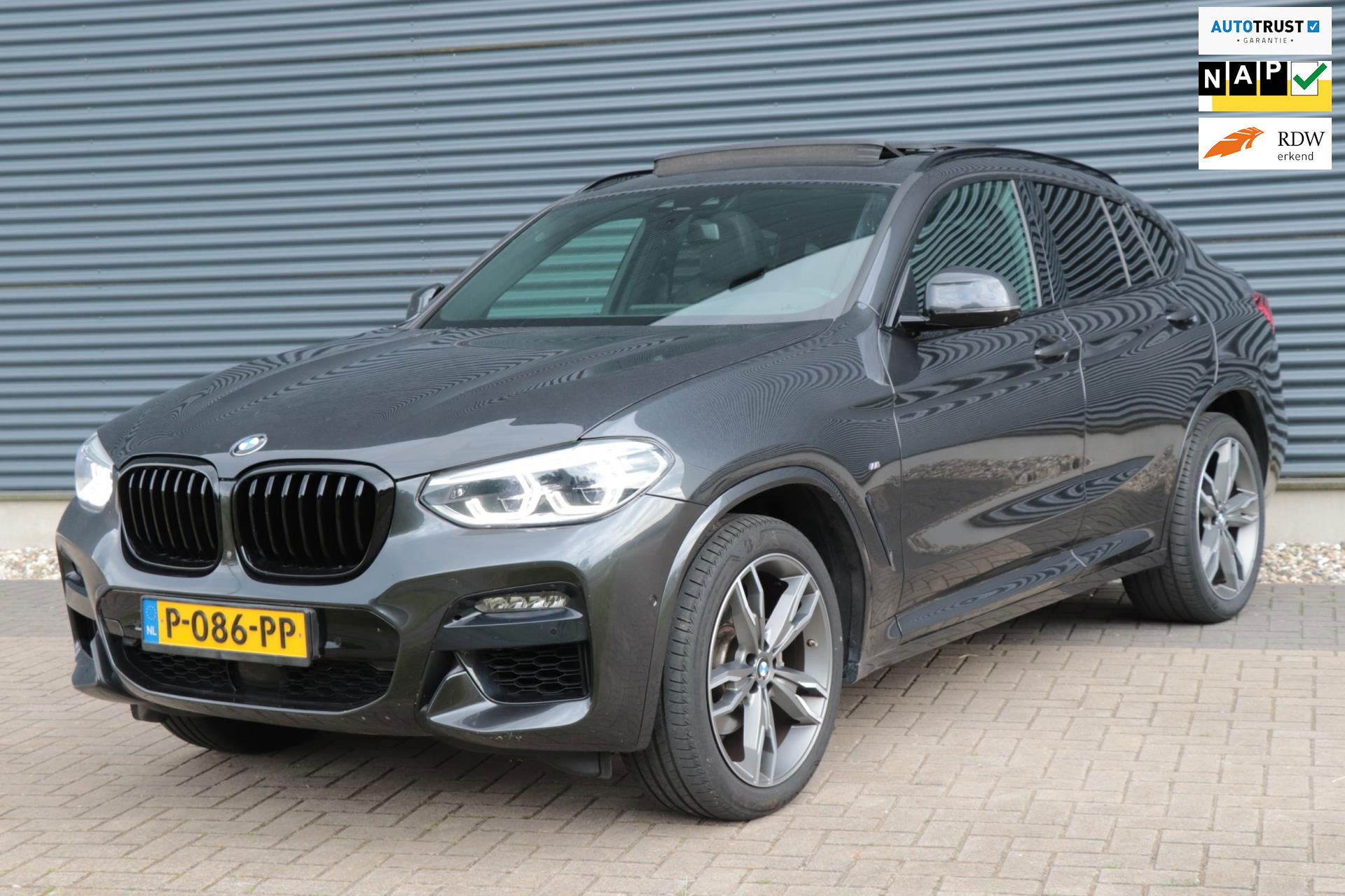 Foto van BMW X4