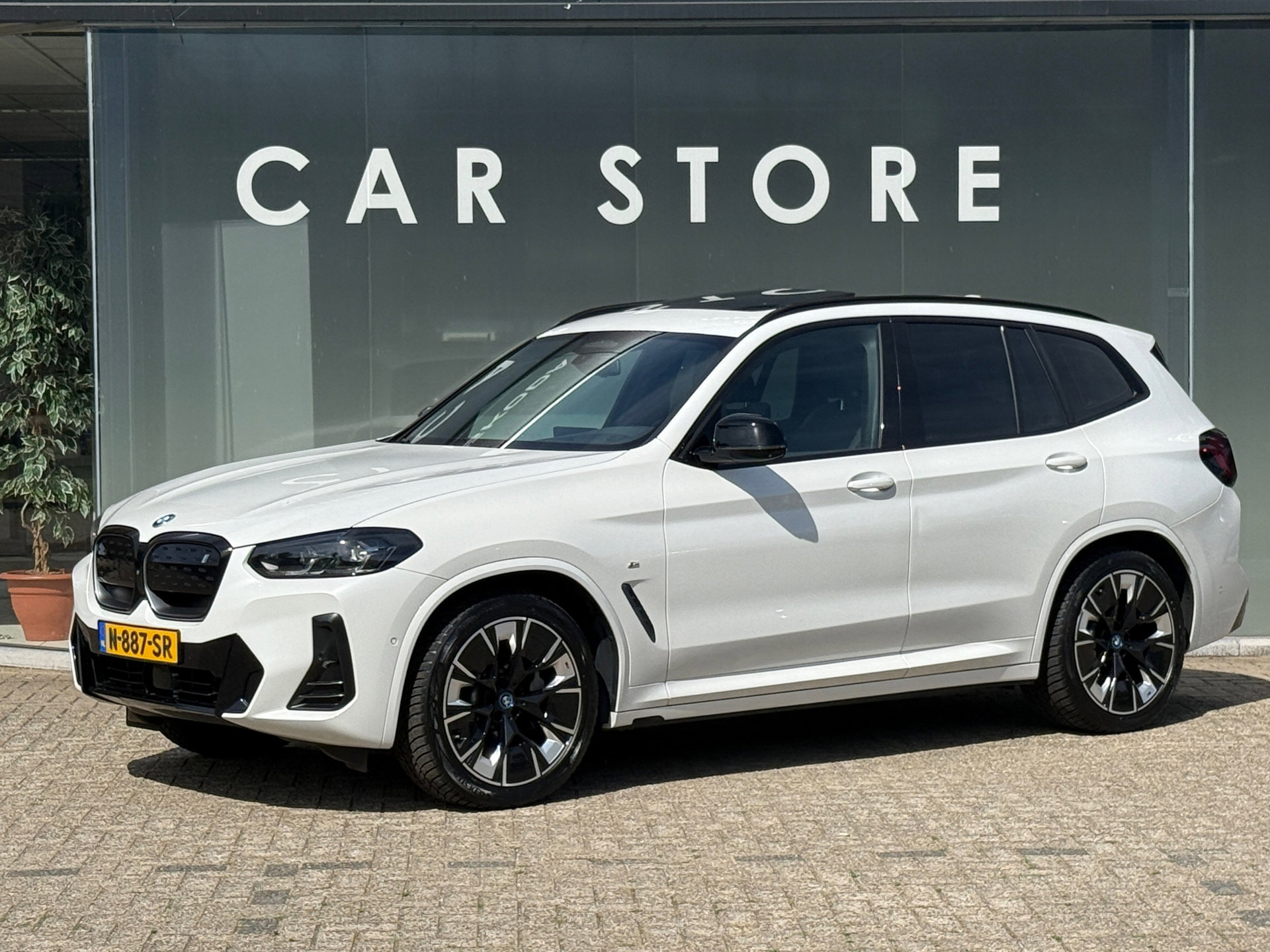 Foto van BMW iX3