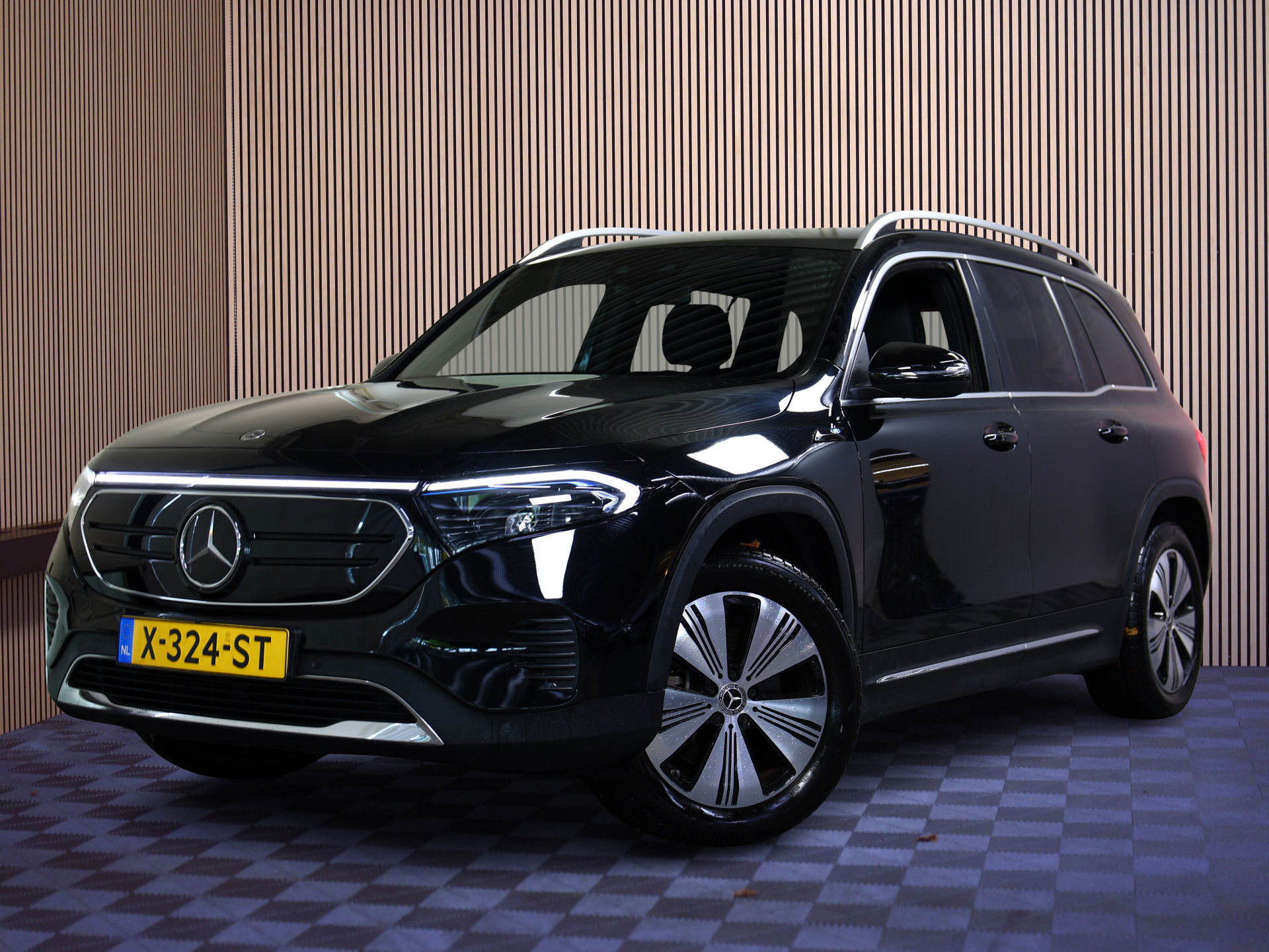 Foto van Mercedes-Benz EQB