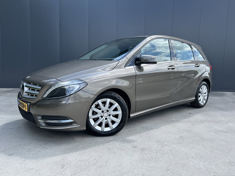 Mercedes-Benz B-Klasse foto 1