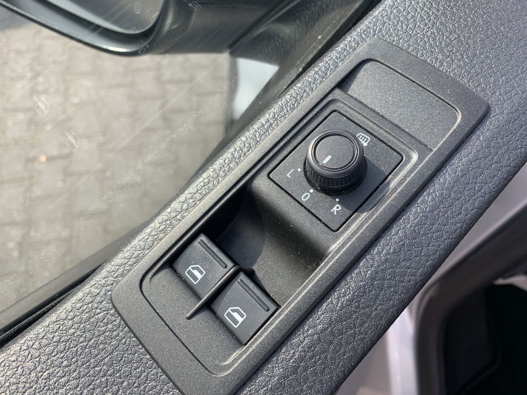 Volkswagen Transporter Kombi 9-persoons