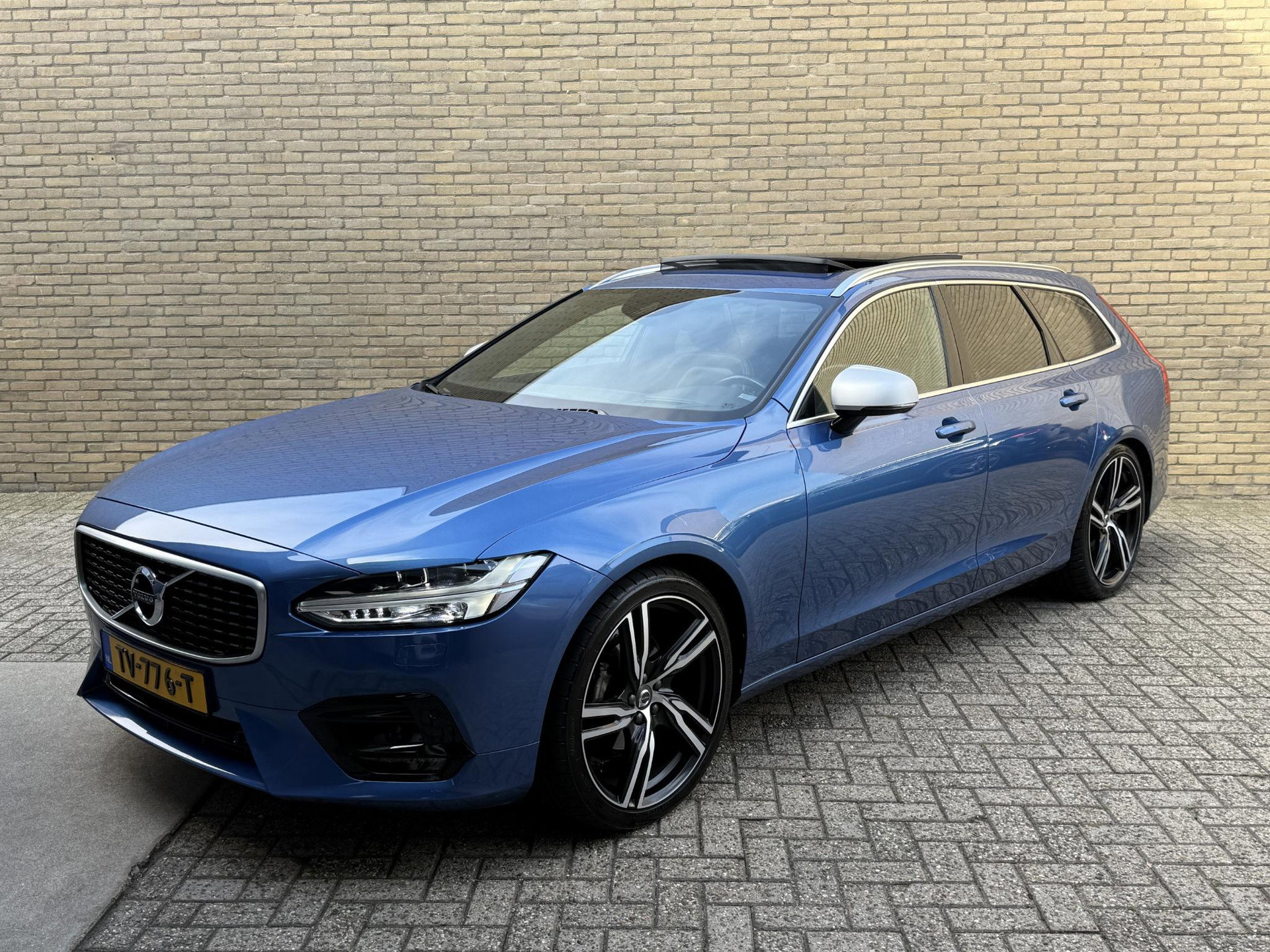 Foto van Volvo V90