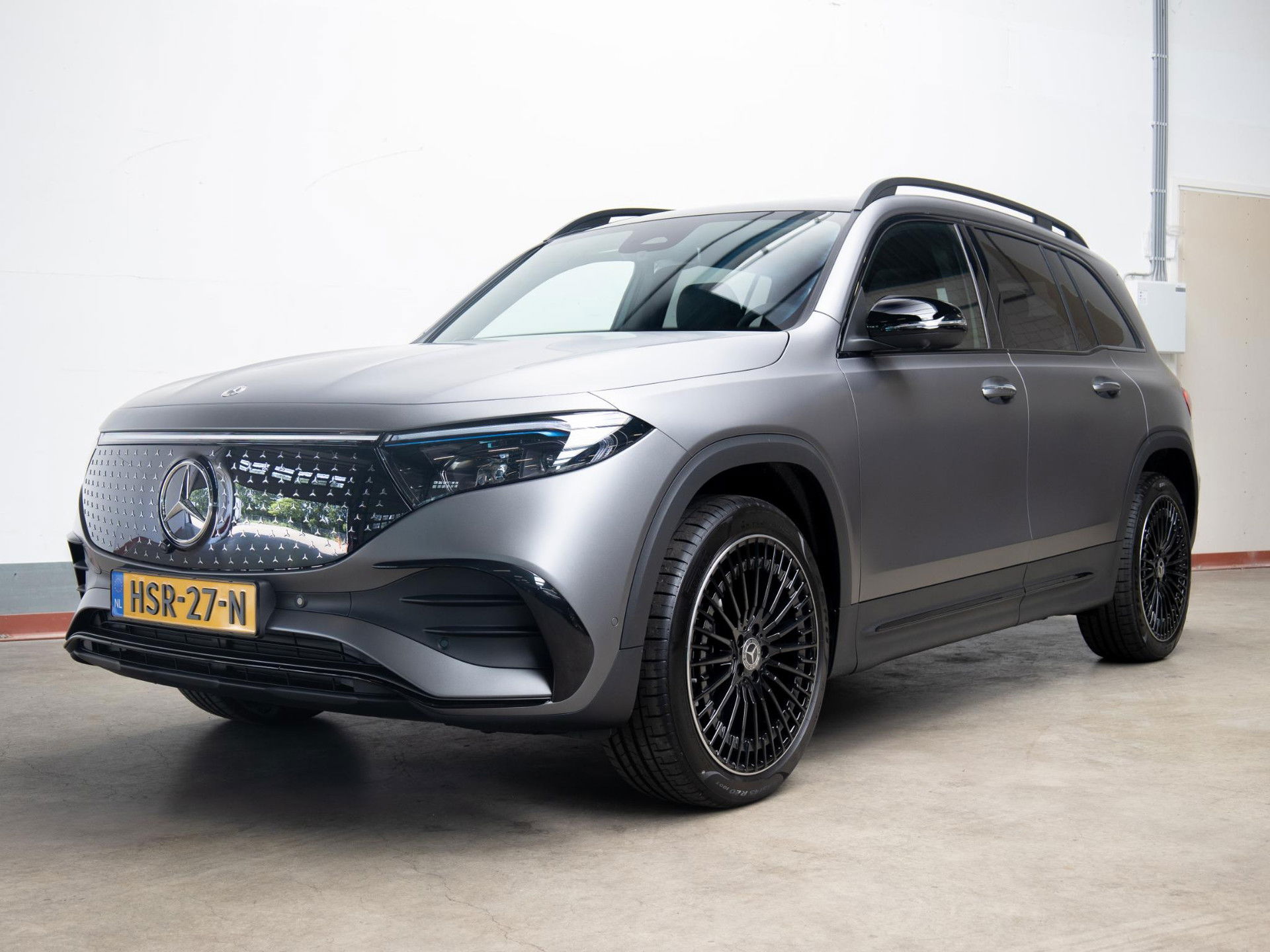 Foto van Mercedes-Benz EQB