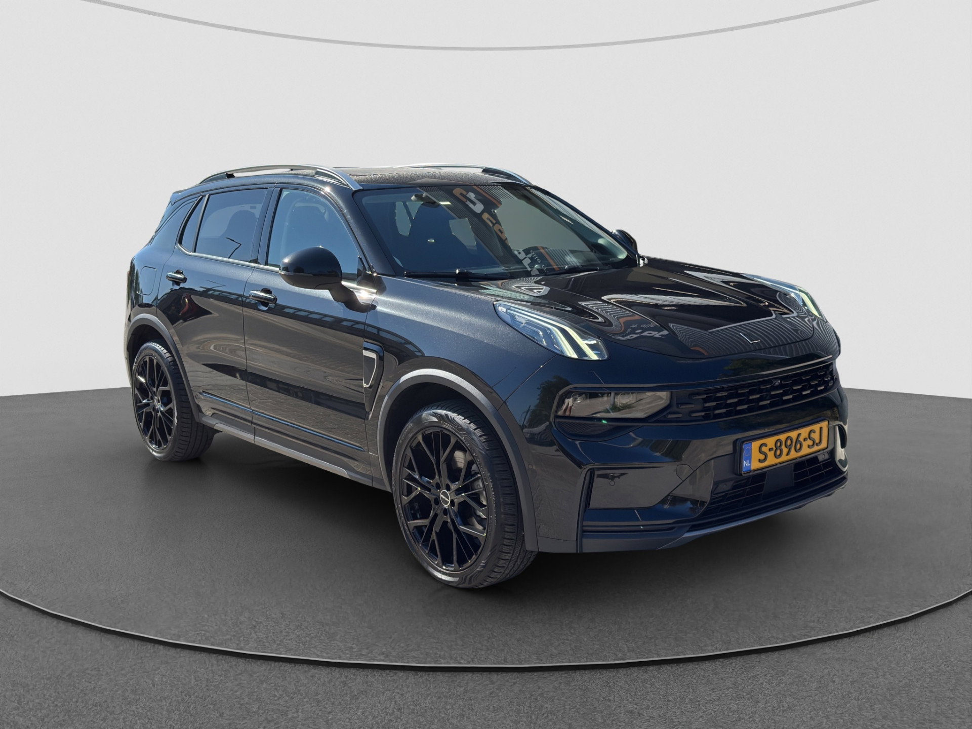 Foto van Lynk & Co 01