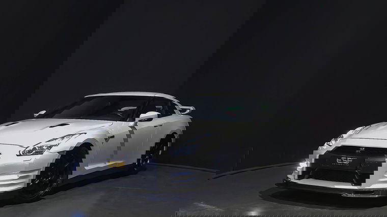 Nissan GT-R