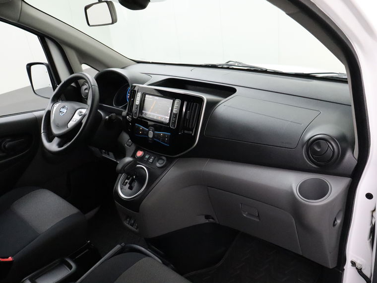 Nissan E-NV200