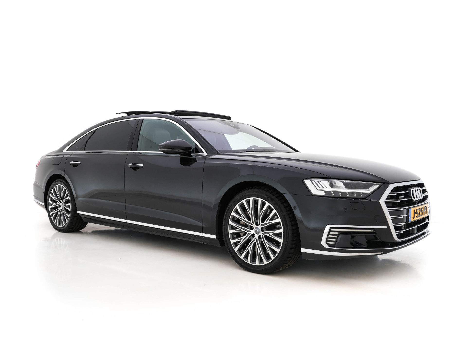 Foto van Audi A8