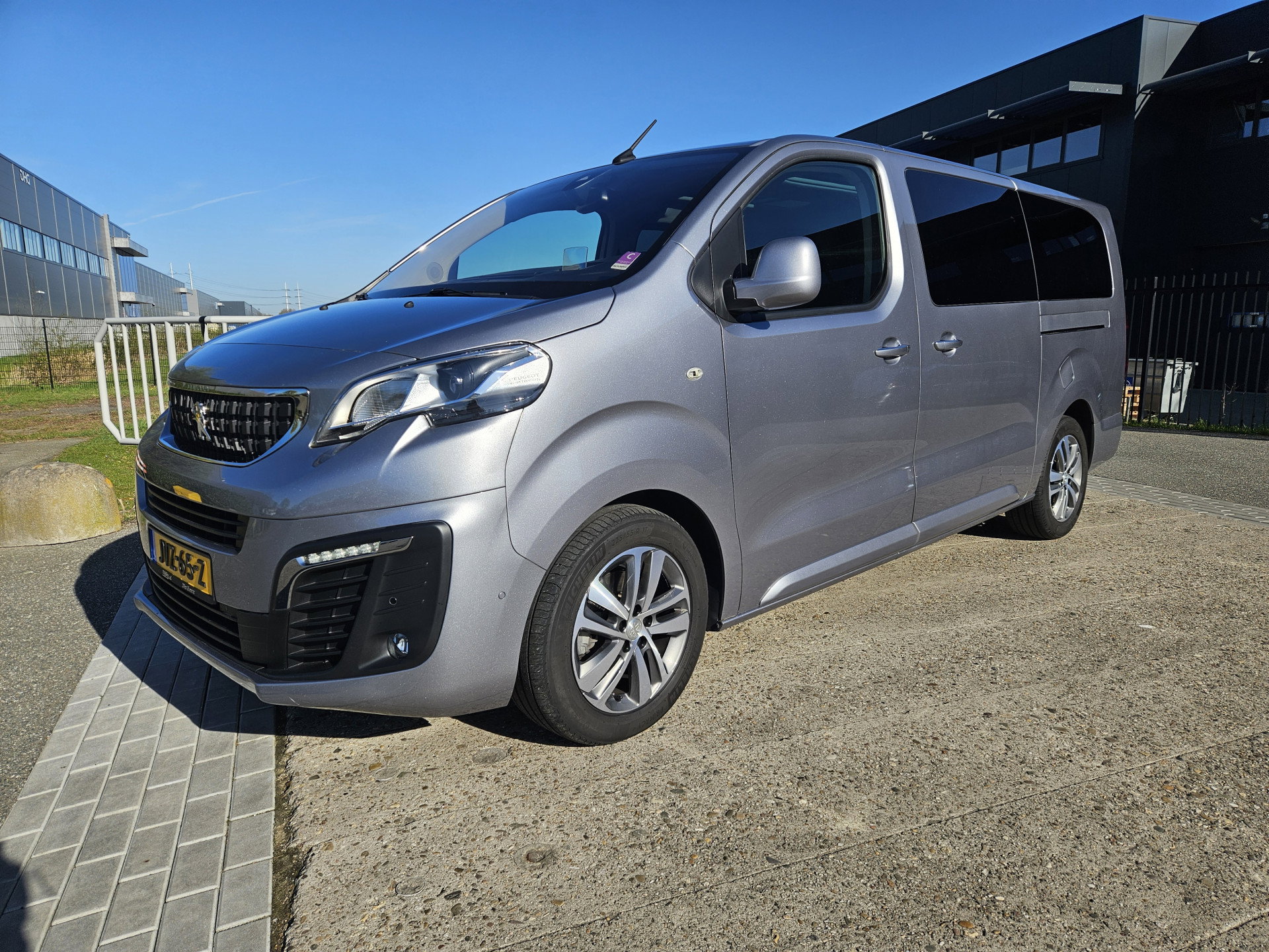 Foto van Peugeot Traveller
