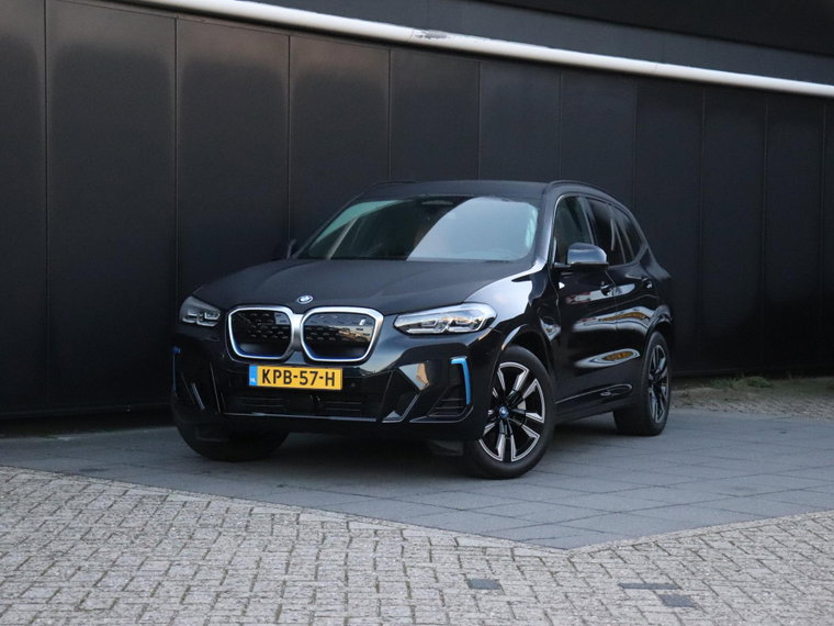 Foto van BMW iX3