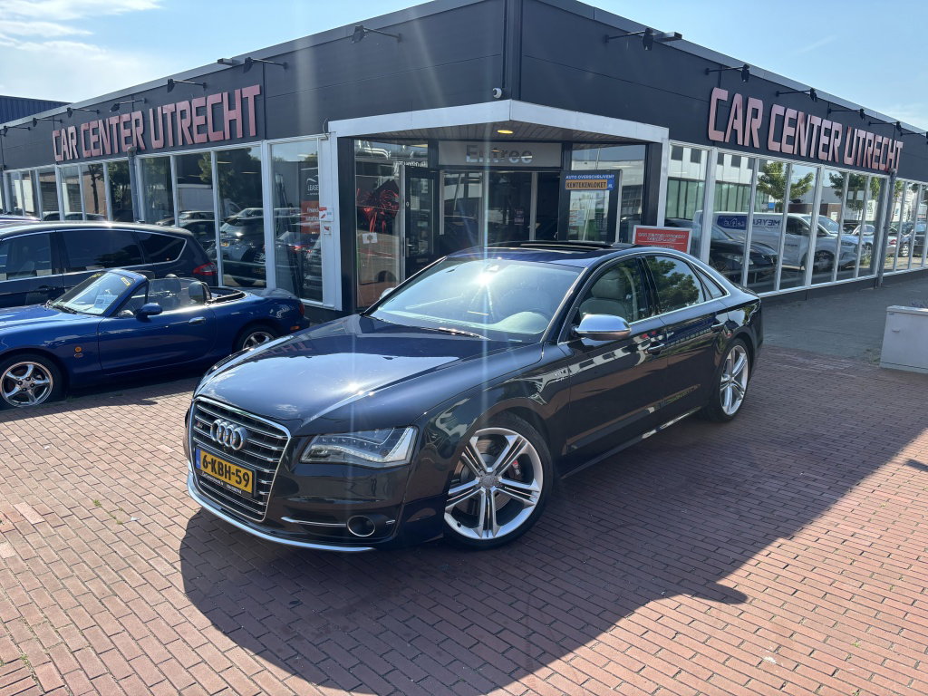 Foto van Audi S8