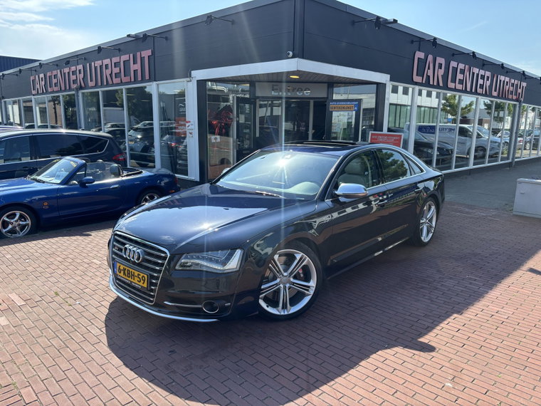 Audi S8