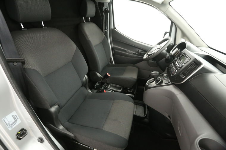 Nissan E-NV200