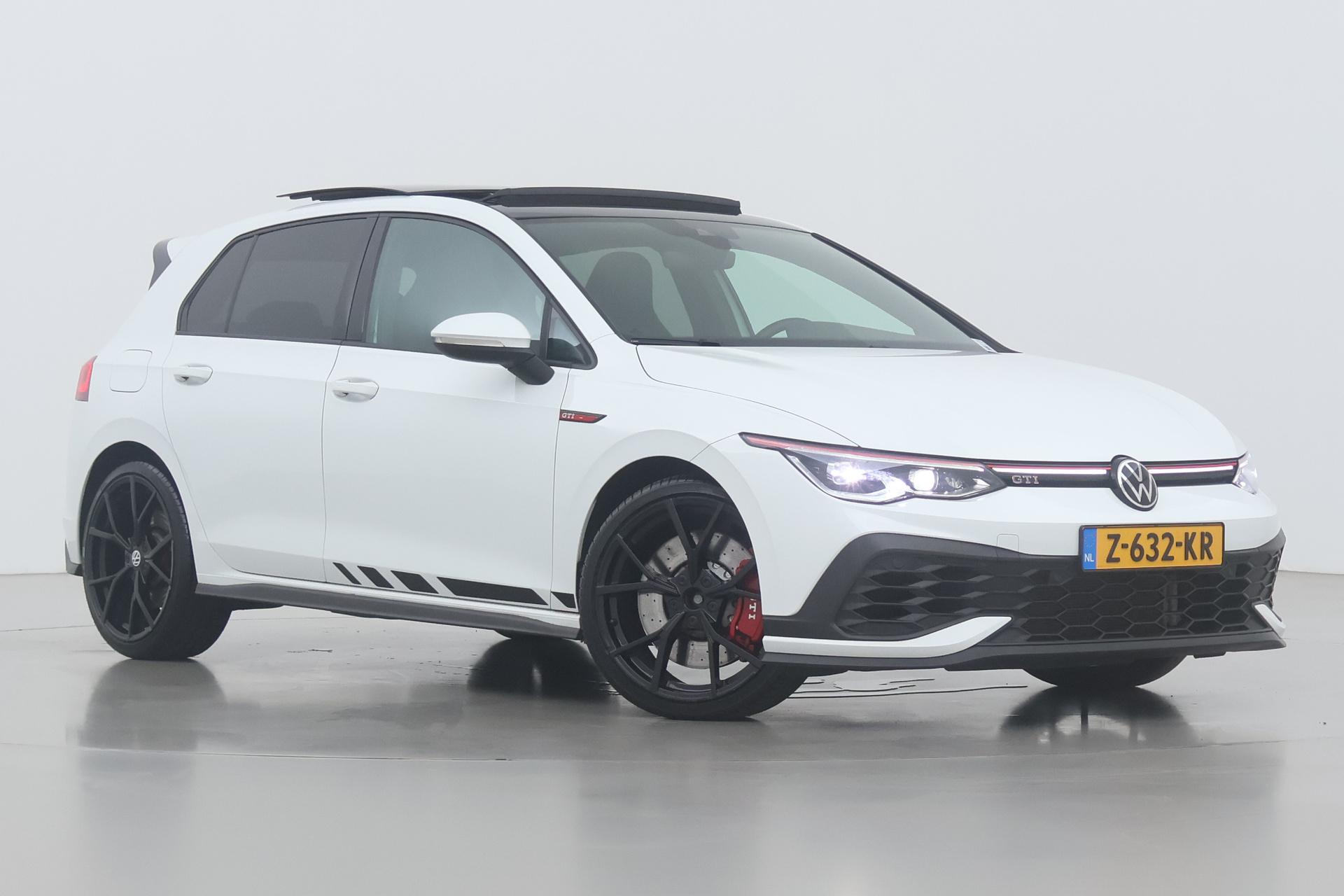 Foto van Volkswagen GOLF 8 GTI