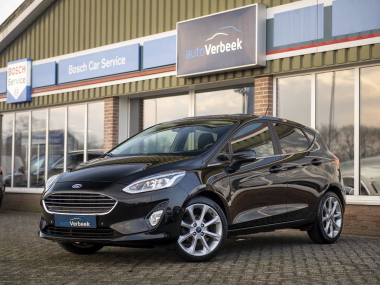 Ford Fiesta foto 1