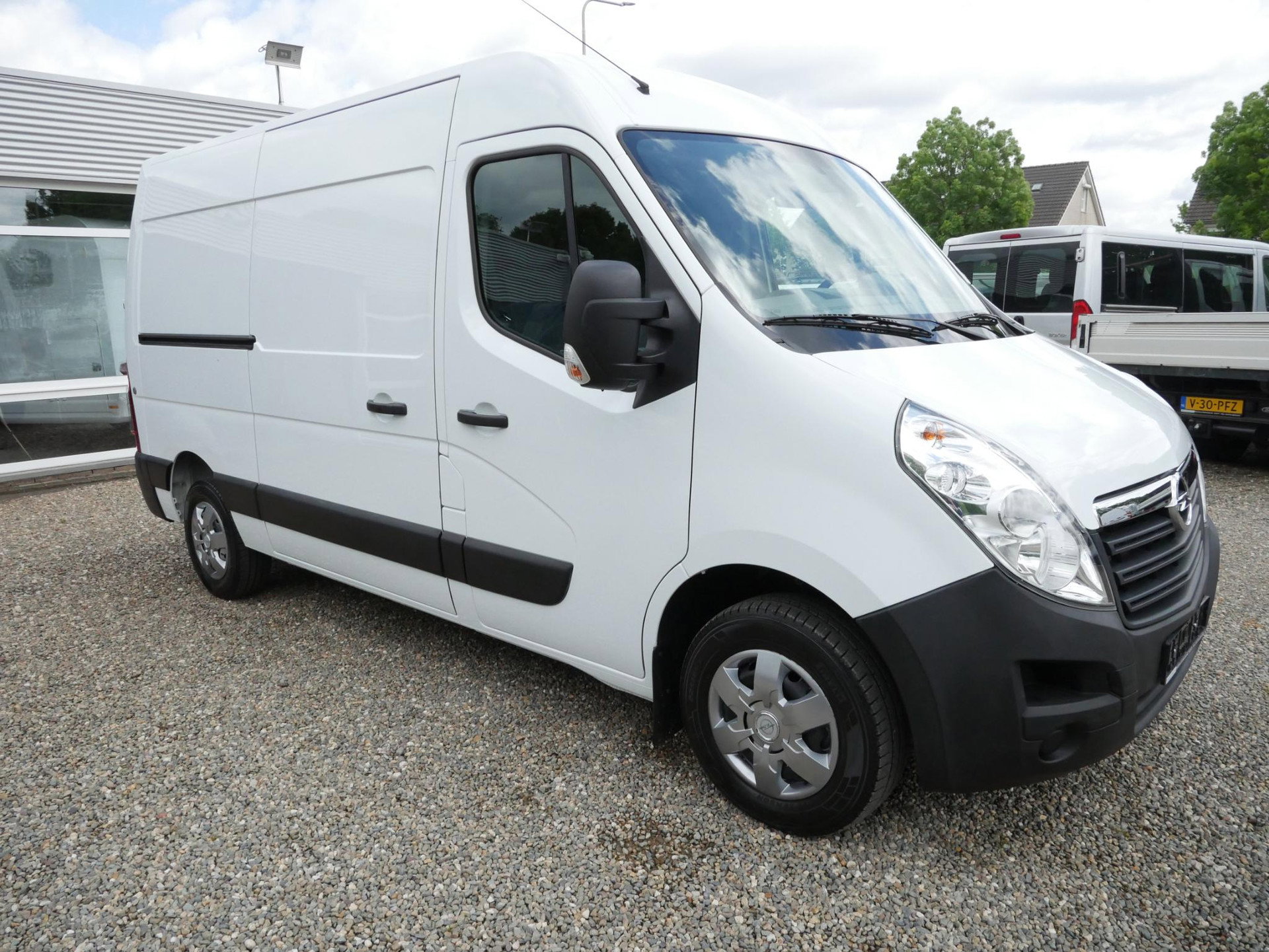 Foto van Opel Movano-e
