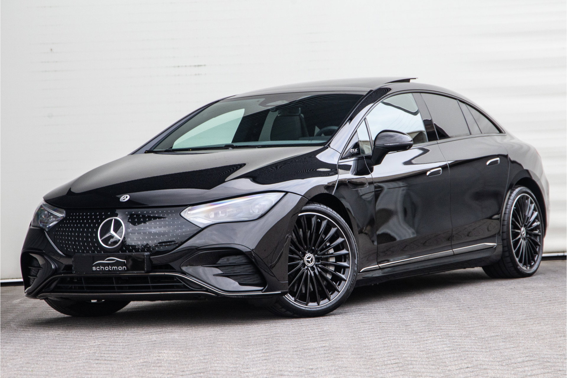 Foto van Mercedes-Benz EQE